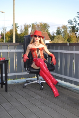 Zierliche Kylie - attraktiv, sexy! 7000 CHUR!