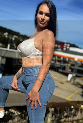 LEYLA-ORALQUEEN