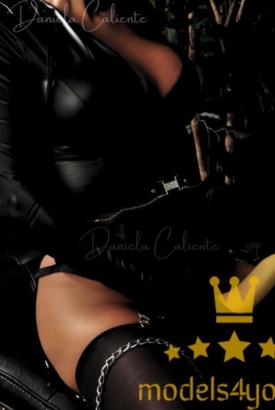 Daniela Caliente 