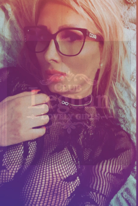 SISSY-SEXY MILF