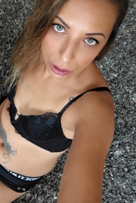 Kendra ( 38 ) ab 08. Aug