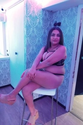 Lola – 077 401 69 46